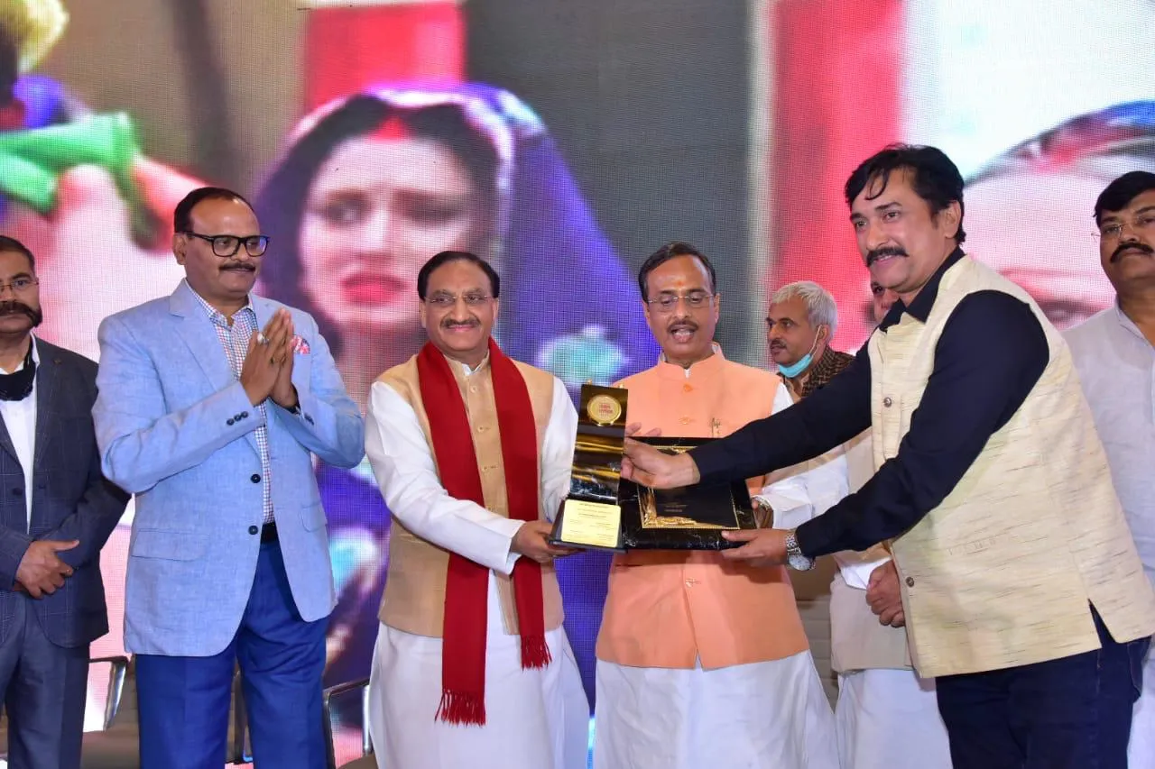 आजमगढ़ निवासी संजय पांडे को मिला त्तर प्रदेश गौरव सम्मान 