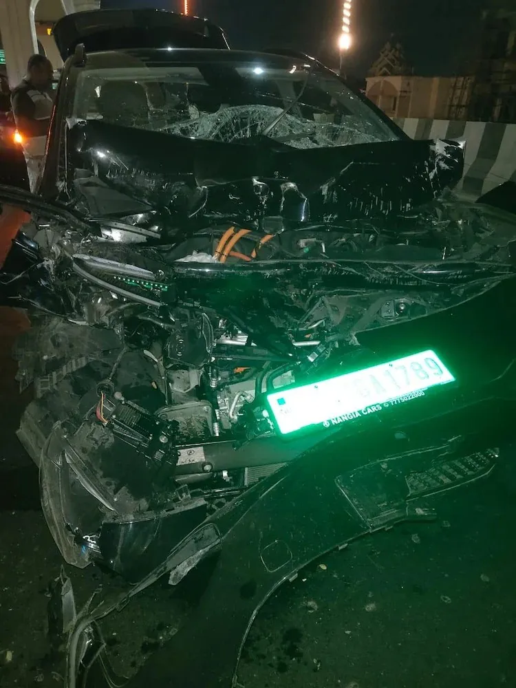 sonu sood wife accident