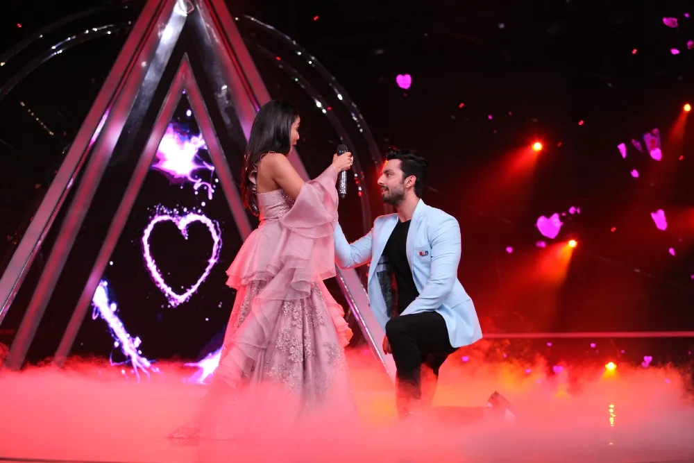 Neha Kakkar and Himansh Kohli enjoying a romantic song