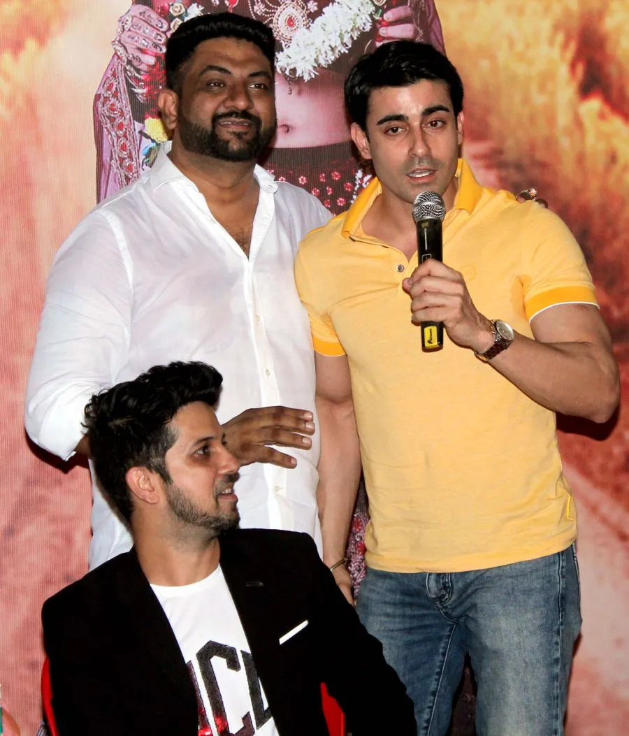 फिल्म &lsquo;माही&rsquo; के मुहूर्त लॉन्च पर पहुंचे अली असगर और हितेन तेजवानी