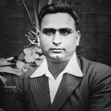 Qamar Jalalabadi Shayari Collection | Poetistic
