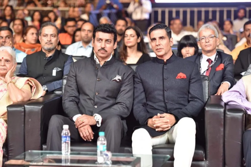 Rajyavardhan Singh Rathore, Akshay Kumar