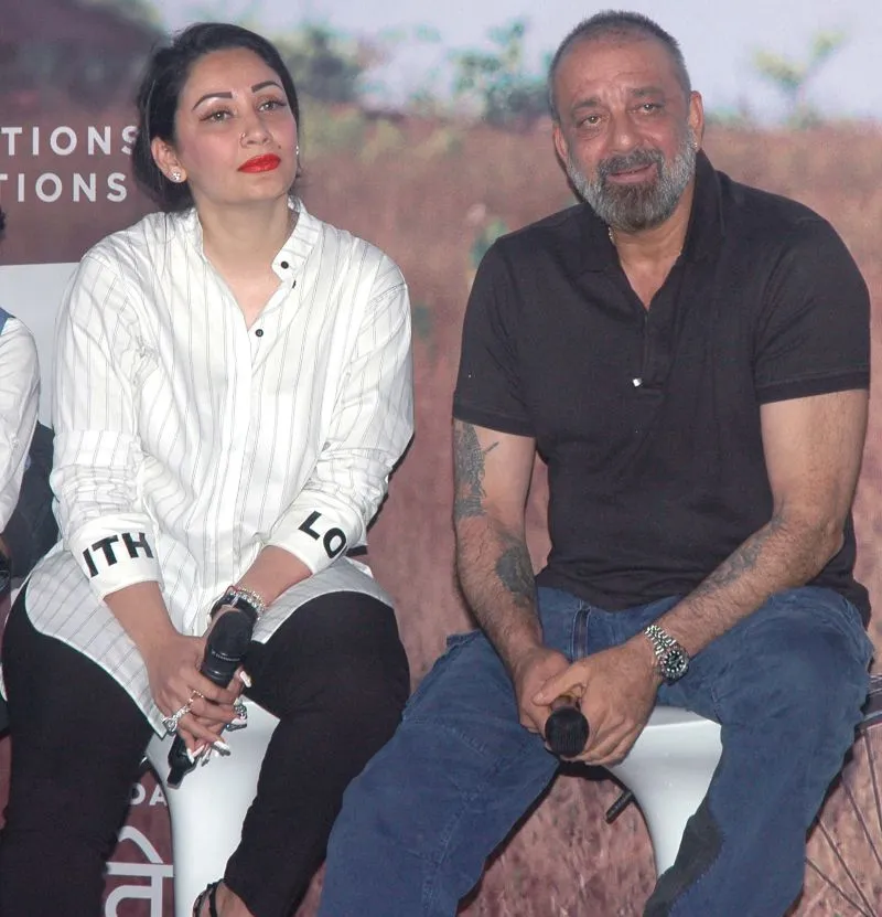 संजय दत्त और मान्यता दत्त ने मुंबई में लॉन्च किया अपनी पहली मराठी फिल्म 