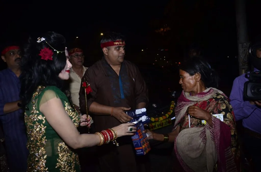 Radhe Maa Celebrates With Poor People