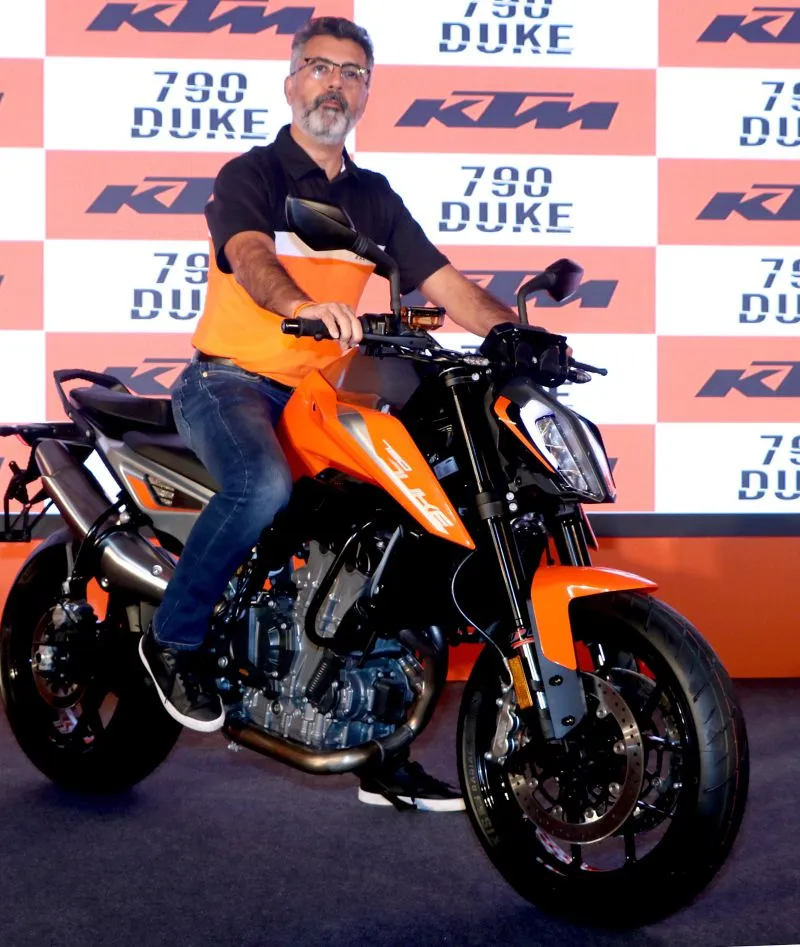 मुंबई में भारतीय बाजार के लिए KTM 790 Duke बाइक लॉन्च