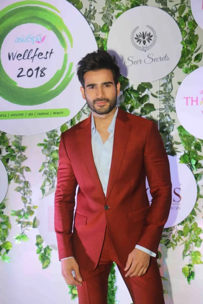 Karan Tacker