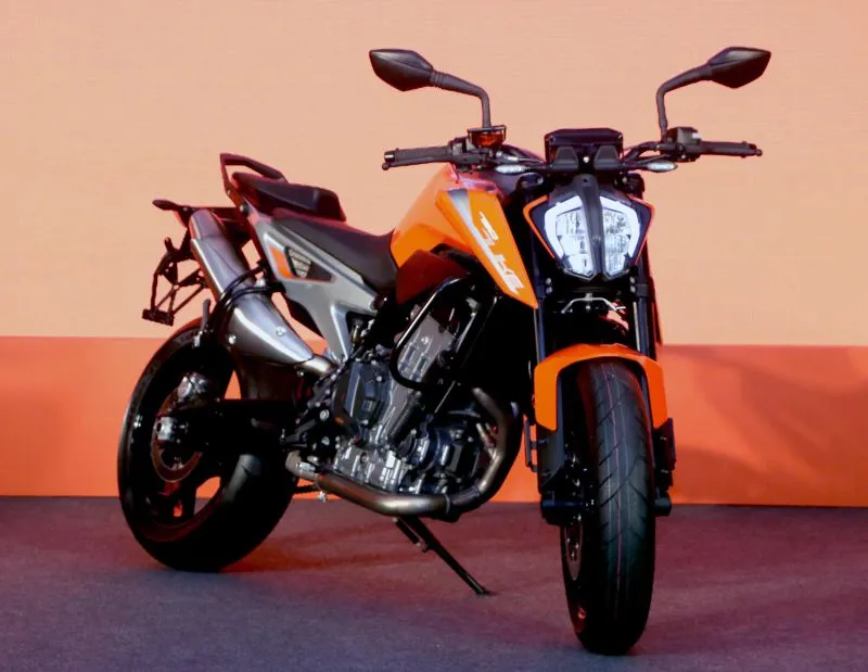 मुंबई में भारतीय बाजार के लिए KTM 790 Duke बाइक लॉन्च