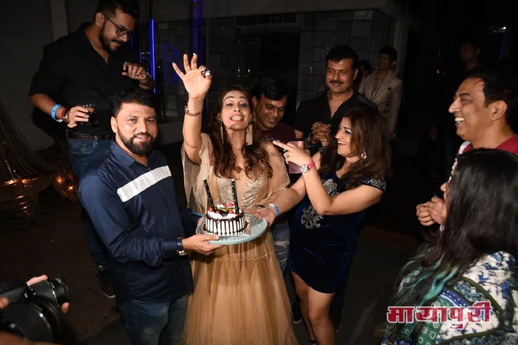 IPL Anchor Priyanka Tiwari Celebrate her birthday with bollywood celebs and friends