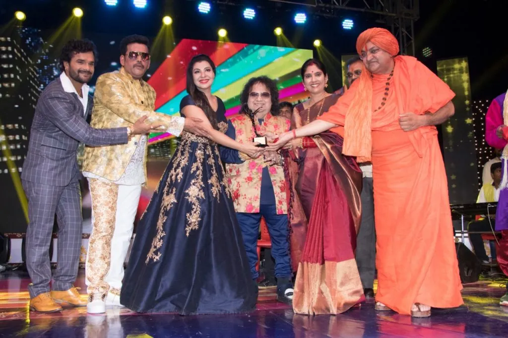 Khesari Lal Yadav, Ravi Kishan, Bappi Lahiri