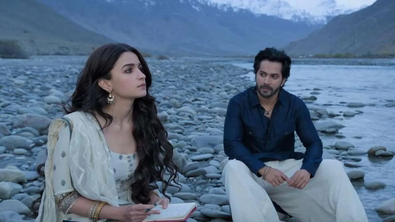 Kalank' Box Office Collection: Varun Dhawan-Alia Bhatt starrer fails the  Monday litmus test miserably