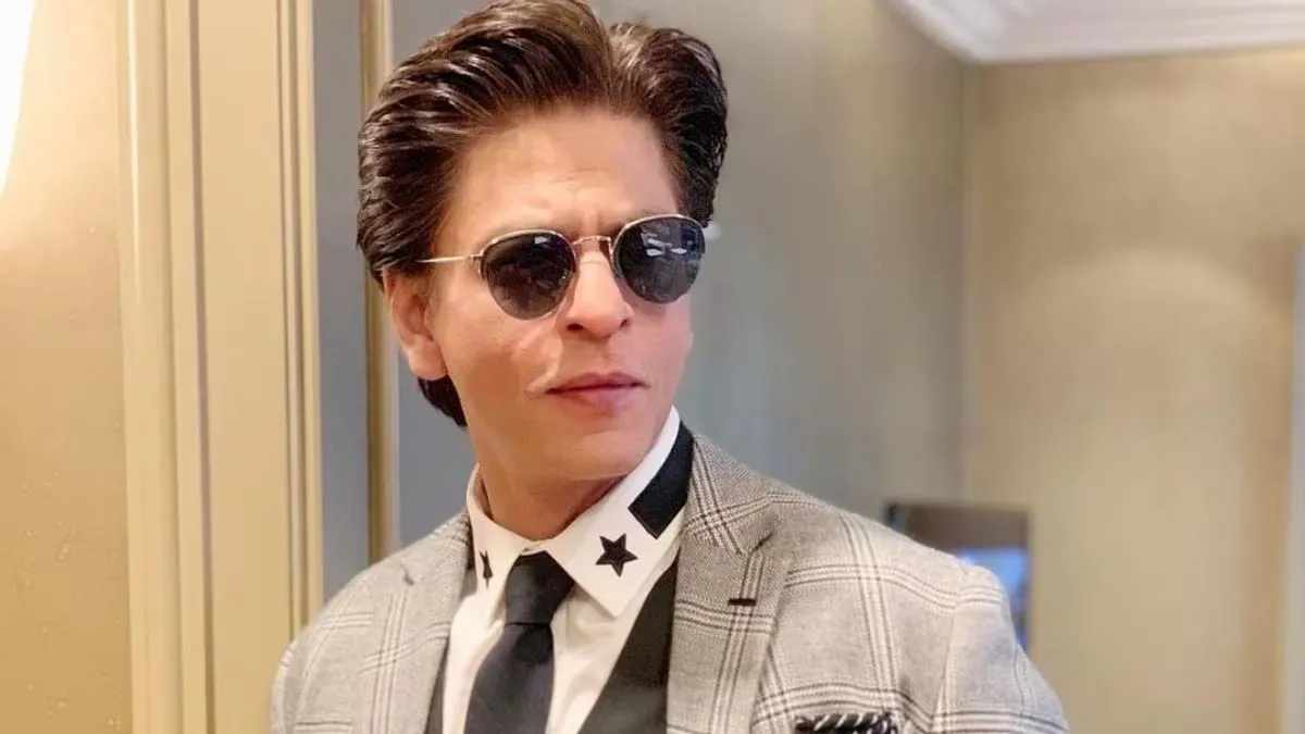 Shah Rukh Khan Networth: 200 करोड़ का घर... लंदन-दुबई में प्रॉपर्टी, दुनिया  के चौथे अमीर एक्टर शाहरुख खान की इतनी है नेटवर्थ - Shah Rukh Khan Birthday King  Khan turn 58 today
