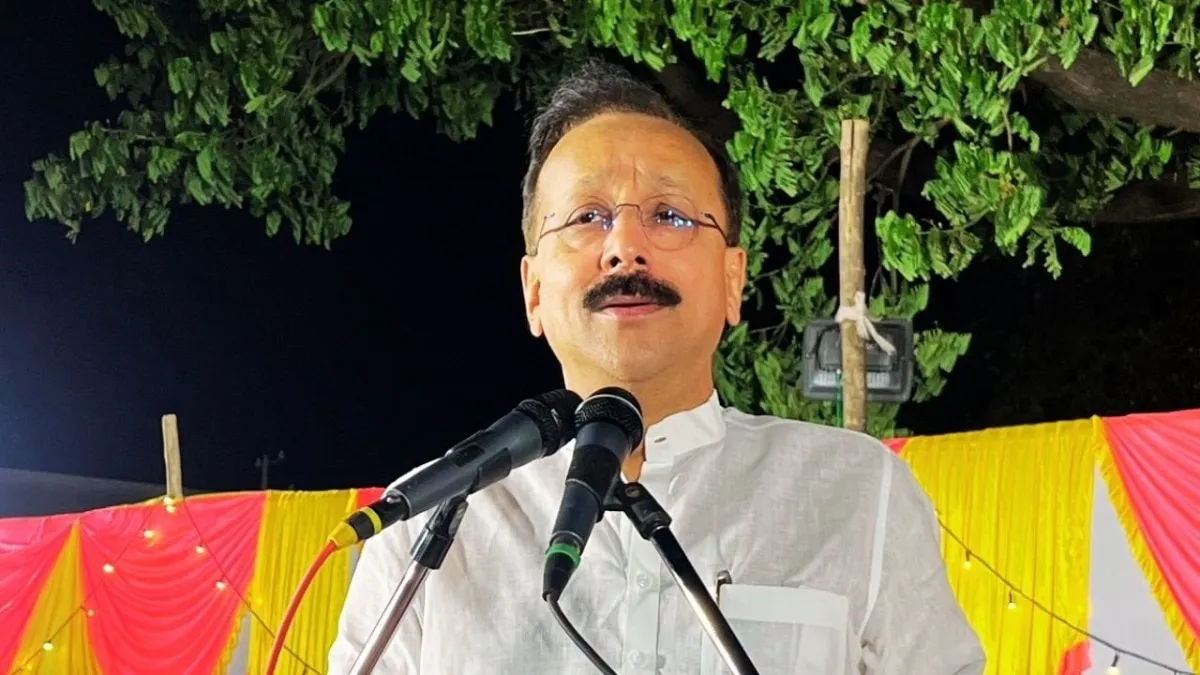 बाबा सिद्दीकी पर फायरिंग के दौरान एक और शख्स को लगी थी गोली, अस्पताल में  भर्ती - Another person was shot during firing on Baba Siddiqui admitted to  hospital ntc - AajTak