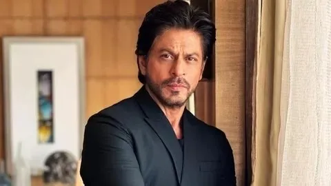 Shah Rukh Khan death threat - शाहरुख खान को जान से मारने की धमकी देने के  आरोपी वकील को रायपुर से गिरफ्तार कर मुंबई ले गई पुलिस - Raipur lawyer held  over