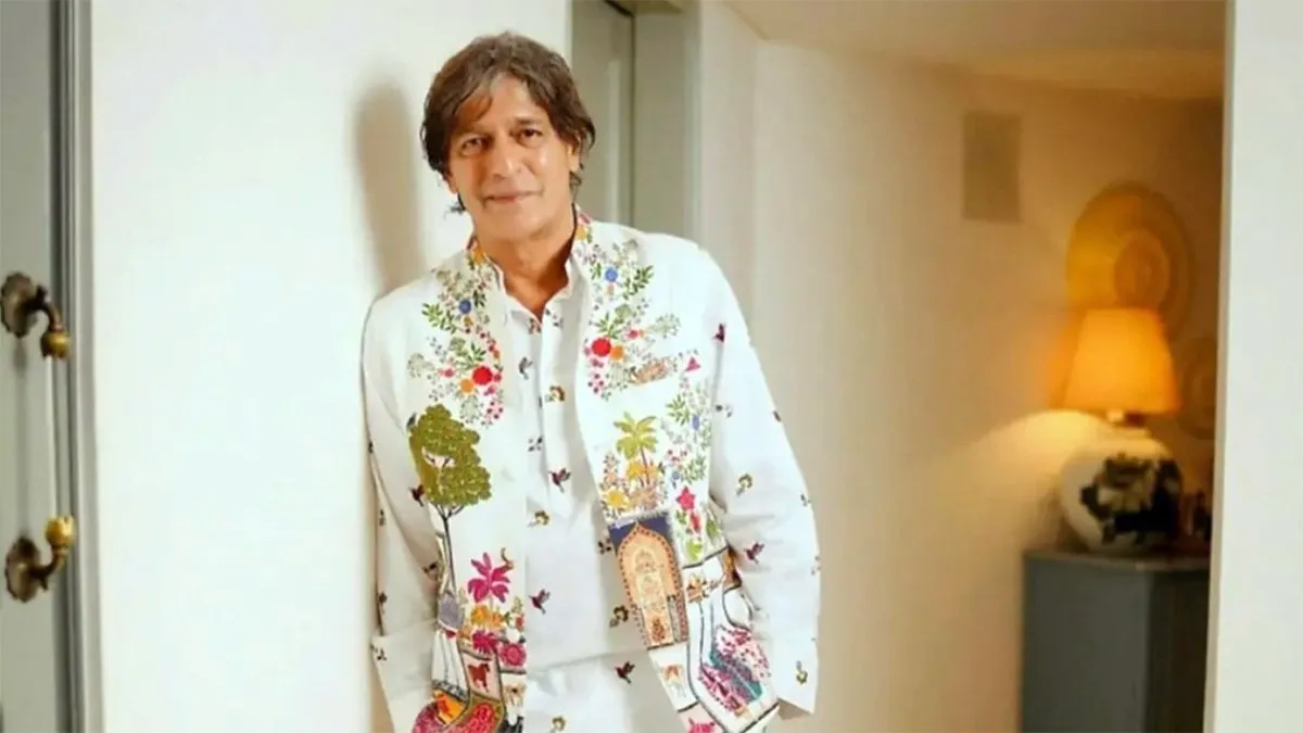 A family had paid a fee to invite Chunky Pandey to the funeral, and said that if he cries, they will increase the money - Chunky Pandey was paid to attend funeral by