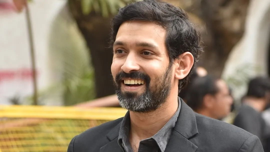 Vikrant Massey - '2025 में आखिरी बार...', विक्रांत मैसी ने इंडस्ट्री छोड़ने  का किया ऐलान, सदमे में फैंस - Vikrant Massey quits industry Announced  Retirement From Acting shocked fans gets ...