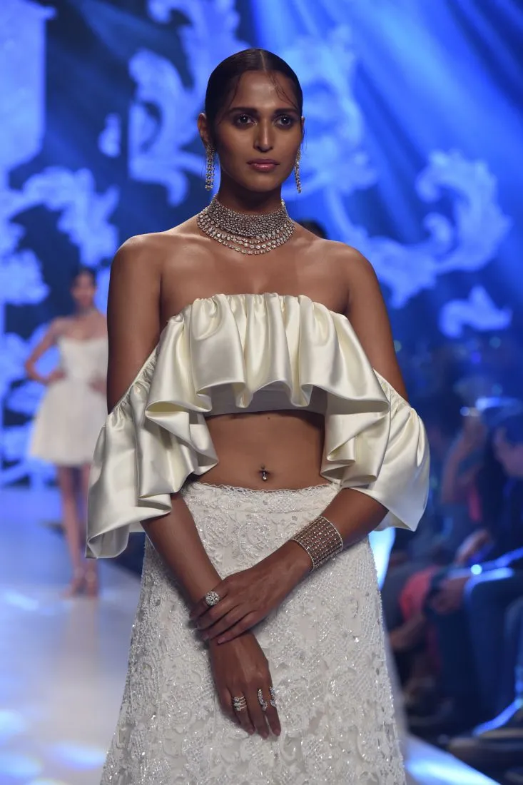 Photos: बॉम्बे टाइम्स फैशन वीक में गहना ज्वैलर्स के लिए शो स्टॉपर बनीं रकुल प्रीत सिंह