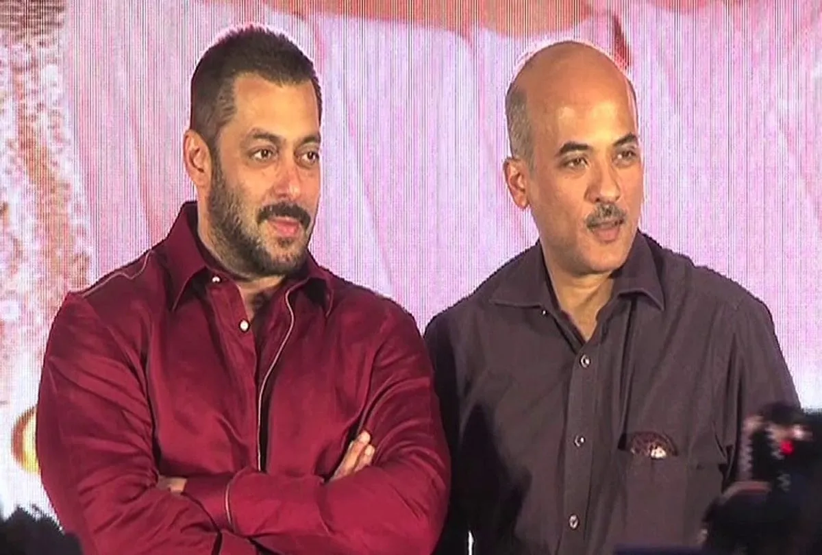 Tiger 3 Star Salman Khan And Sooraj Barjatya Are Not Planning Any New Project Together Here Know The Reason - Entertainment News: Amar Ujala - Salman Khan: Sooraj Barjatya After Many Hits