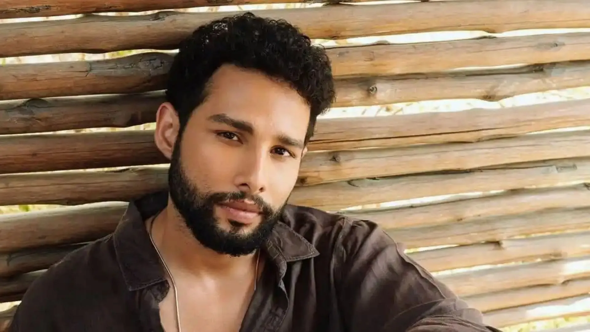 Siddhant Chaturvedi From Actor To Musician Leaving Fans Eagerly  Anticipating New Music Read Here In Detail - Entertainment News: Amar Ujala  - Siddhant Chaturvedi:सिद्धांत चतुवेर्दी के नए गाने का इंतजार कर रहे
