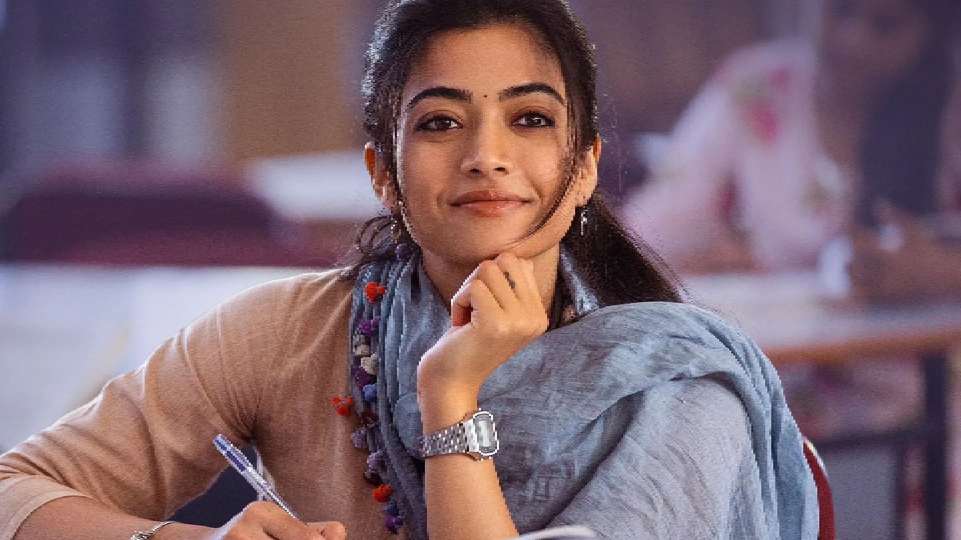 Rashmika Mandanna The Girlfriend Teaser To Be Played During Allu Arjun  Pushpa 2 In Theatres Vijay Deverakonda - Entertainment News: Amar Ujala -  The Girlfriend:'पुष्पा 2' के साथ दिखाया जाएगा 'द गर्लफ्रेंड'