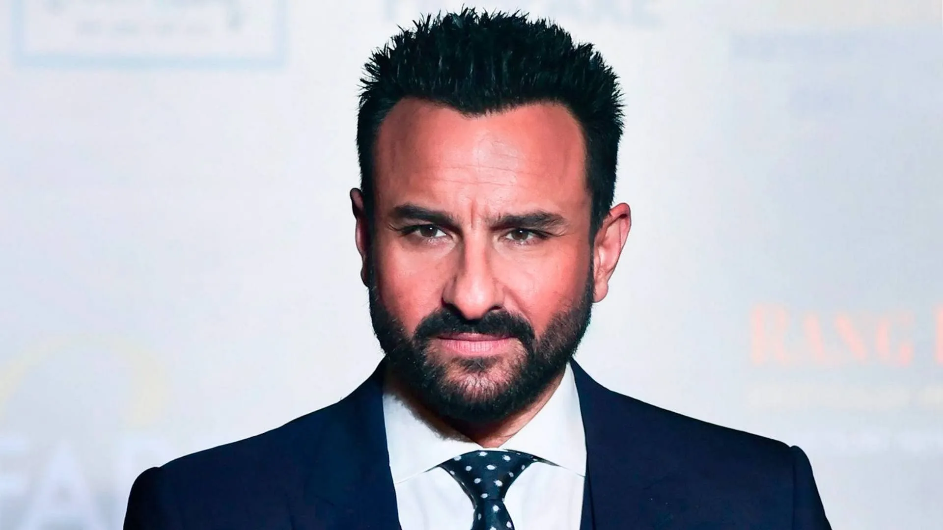 Saif Ali Khan Asked His Doctors Two Questions After Regaining Consciousness Know What Actor Asks - Entertainment News: Amar Ujala - Saif Ali Khan: Saif Ali Khan asked his doctors two questions after regenerating consciousness know what actor asks - Entertainment News: Amar Ujala - Saif Ali Khan: Saif Ali Khan asked his doctors two questions after regenerating consciousness know what actor asks