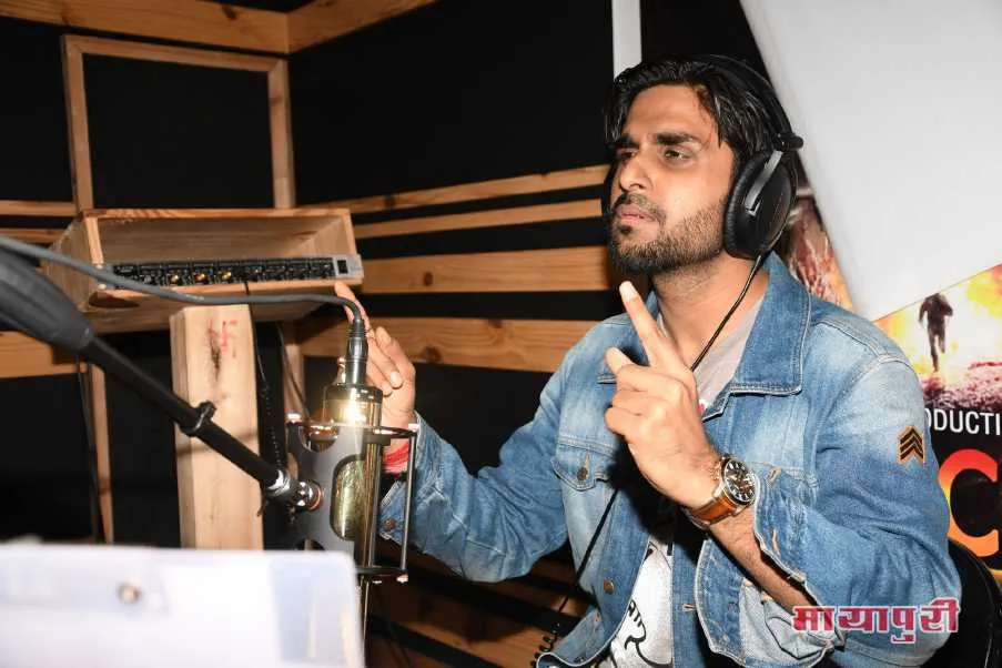 मुंबई में अमन त्रिखा ने रिकॉर्ड किया रोमांटिक सूफी गीत माचिस