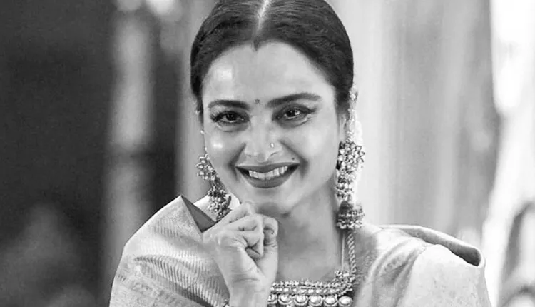 ये बॉलीवुड सेलेब्स सोशल मीडिया से आज भी रहते हैं दूर(Celebs not on Social Media)