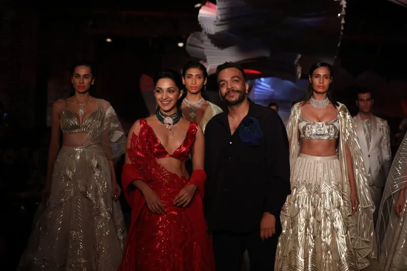 FDCI 2019 में ड‍िजाइनर अमित अग्रवाल की शो स्टॉपर बनी कियारा आडवाणी