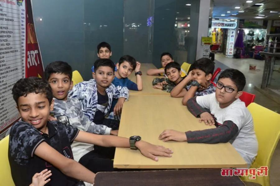 बॉलीवुड फोटोग्राफर राकेश दवे ने किया अपने बेटे तक्ष दवे का बर्थडे सेलिब्रेट