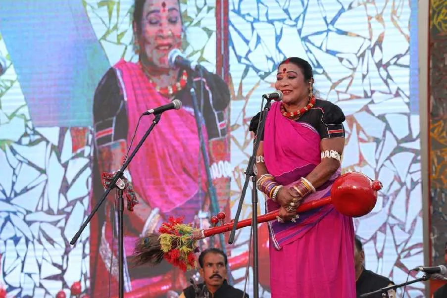 अर्थ के पैनल में कई विषयों पर चर्चा और प्रदर्शन, वर्कशॉप में नई ऊंचाई को छुआ 