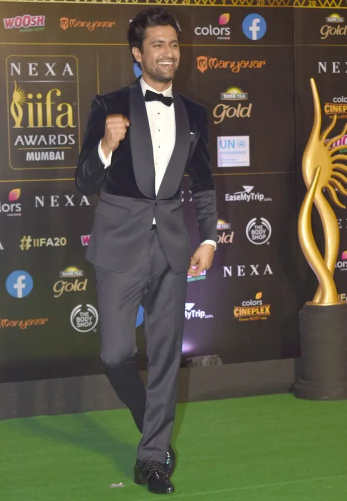 IIFA Awards 2019: आलिया-रणबीर, दीपिका-रणवीर से लेकर विक्की से सारा तक, जानिए किसे मिला कौन सा अवॉर्ड