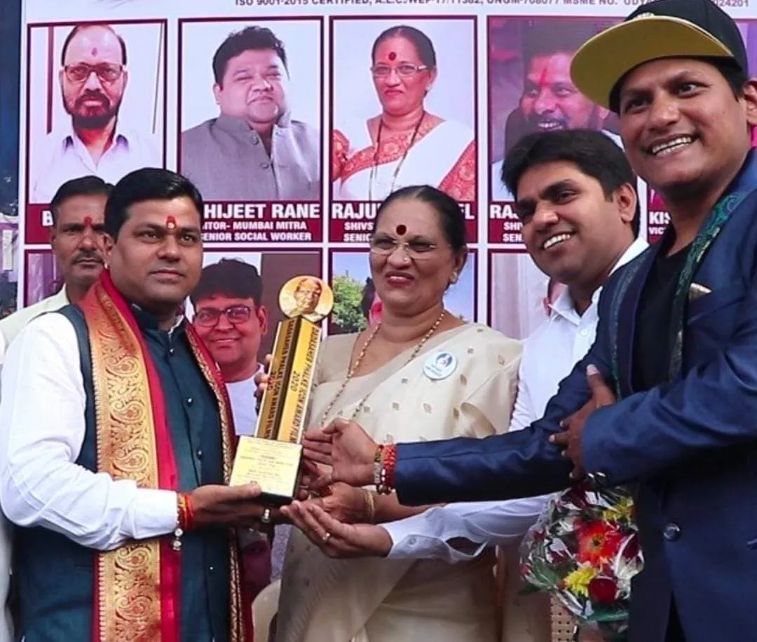 शास्त्री सुरेश गुरु ओझा को मिला दादा साहब फाल्के आइकॉन अवार्ड