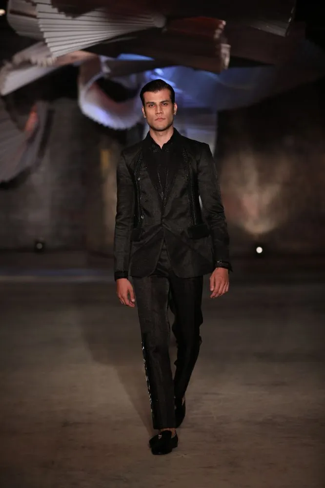 FDCI 2019 में ड‍िजाइनर अमित अग्रवाल की शो स्टॉपर बनी कियारा आडवाणी