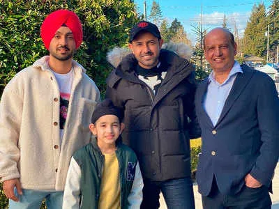 Diljit Dosanjh squashes rumours of a fallout with Gippy Grewal with THIS  post | Punjabi Movie News - Times of India