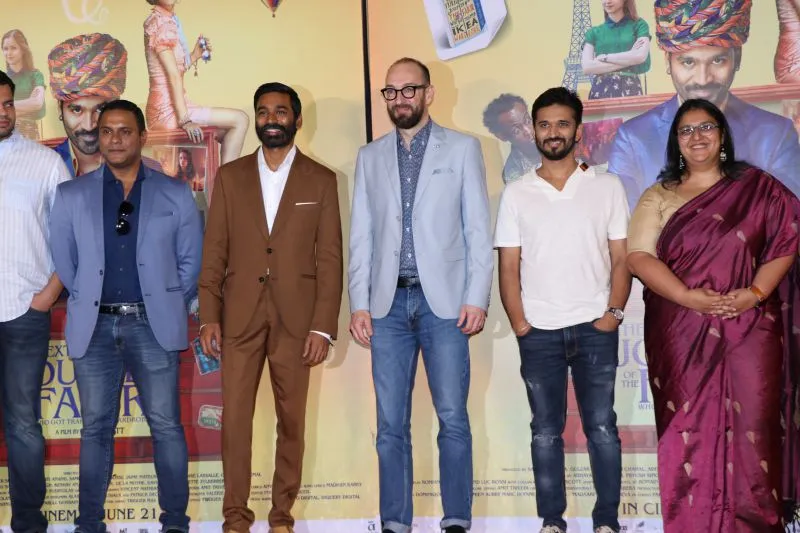 मुंबई में धनुष ने लॉन्च किया फिल्म द एक्स्ट्राऑर्डिनरी जर्नी ऑफ़ द फ़क़ीर का ट्रेलर