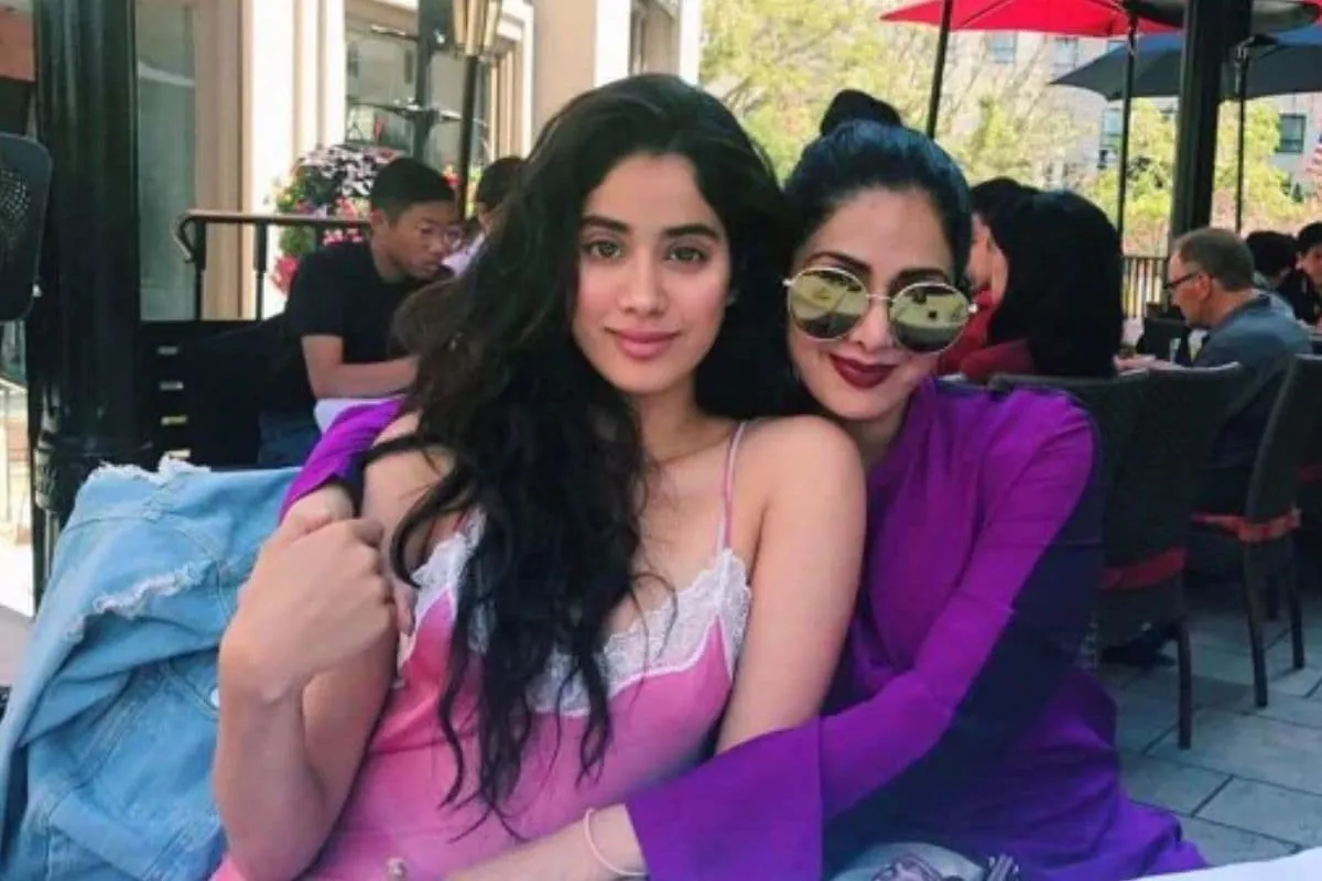 श्रीदेवी के निधन के बाद और ज्यादा धार्मिक हो गई हैं Janhvi Kapoor, मां को  लेकर क्या बोलीं एक्ट्रेस? | Mr & Mrs Mahi star Janhvi Kapoor has become  more religious after