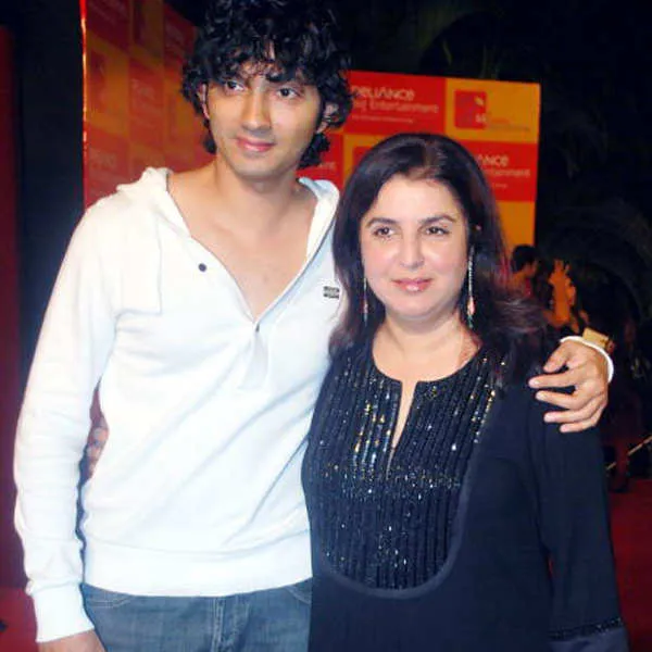Farah Khan and Shirish Kunder met on the sets of Main Hoon Naa and love  blossomed soon. Farah is eight years older than Shirish, but that didn't  stop these love birds from