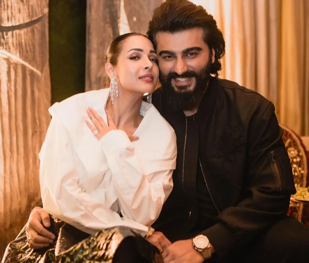 मलाइका-अर्जुन नहीं हुए हैं अलग, दोस्त की शादी में मचाई धूम, PHOTOS -  Malaika arora arjun kapoor together at friend wedding amid break up rumors  photo viral fans reacted tmovb