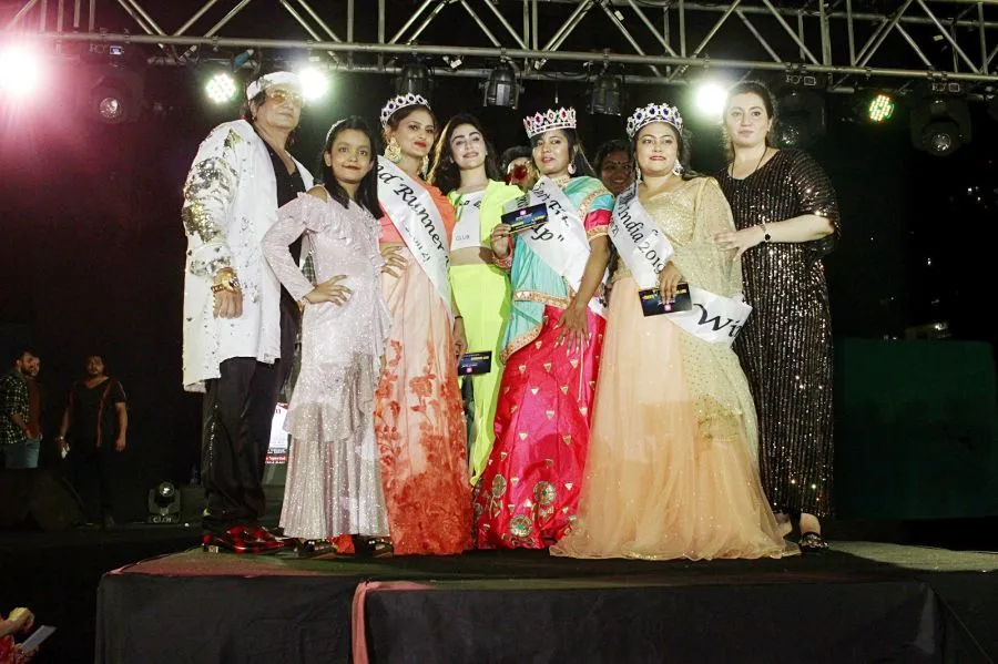 Photos: सिलवासा की श्रीमती जॉयस न्यून्स ने ‘परफेक्ट मिसेज इंडिया 2019’ सीजन-2 का खिताब जीता