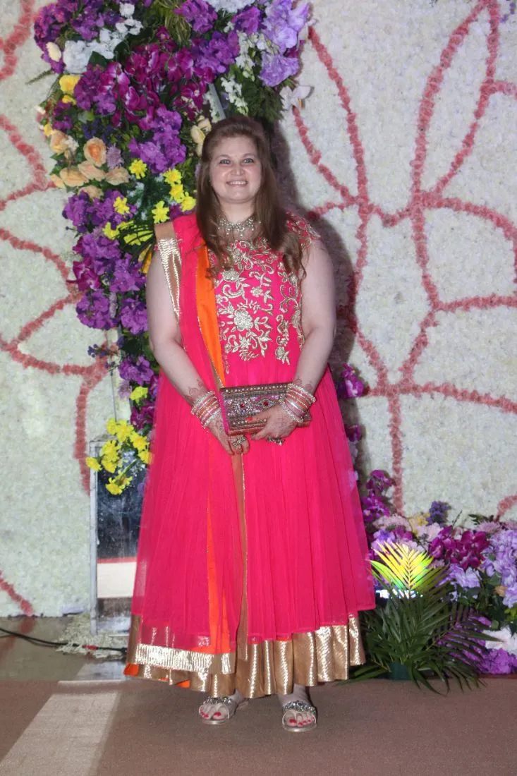 सूरज बड़जात्या के बेटे देवांश बड़जात्या और नंदिनी के रिसेप्शन पर पहुंचे बॉलीवुड के सितारे