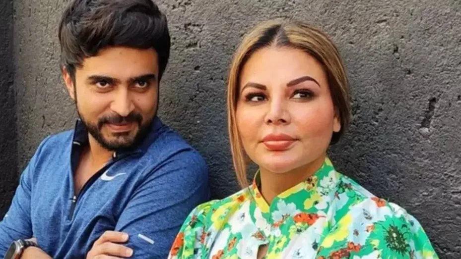 Rakhi Sawant के एक्स पति Adil Durrani ने फिर किया निकाह, बिग बॉस 12 की इस  कंटेस्टेंट को बनाया अपना हमसफर! | टीवी मसाला News, Times Now Navbharat