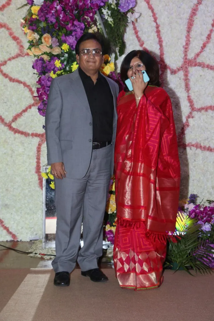 सूरज बड़जात्या के बेटे देवांश बड़जात्या और नंदिनी के रिसेप्शन पर पहुंचे बॉलीवुड के सितारे