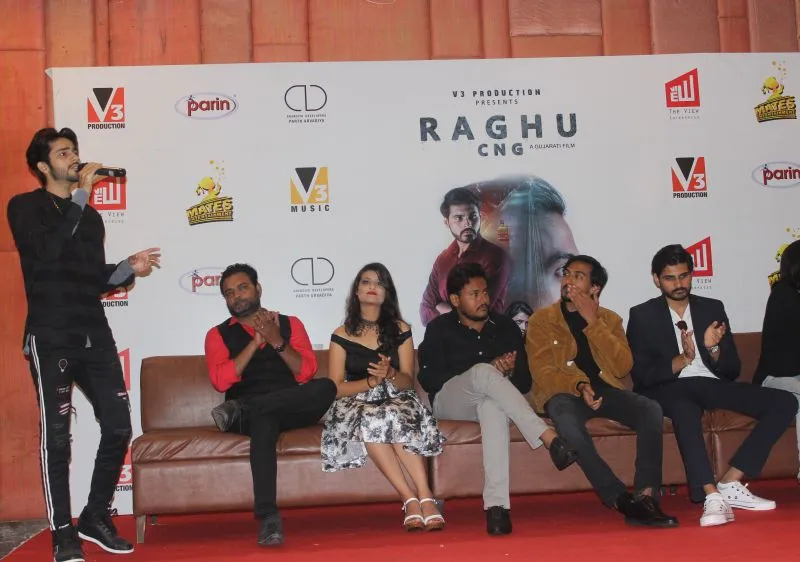 गुजराती क्राइम थ्रिलर फिल्म ‘रघु सीएनजी’ का ट्रेलर लॉन्च