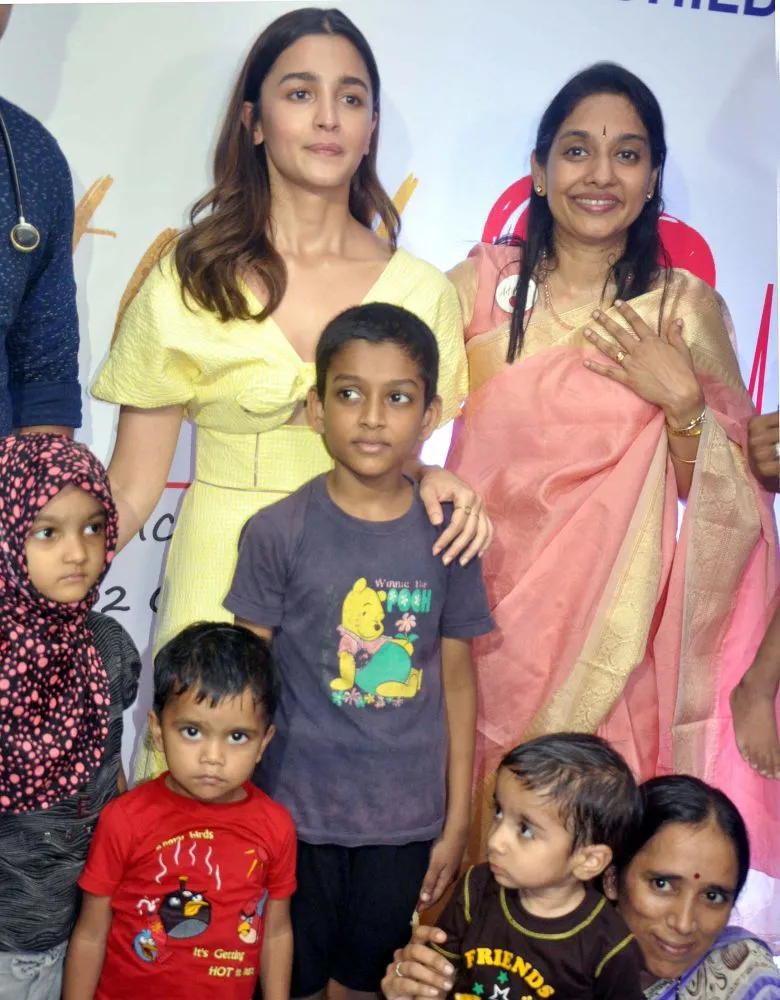 Photos: दिल की बीमारी से पीड़ित बच्चों के इलाज के लिए फंड जुटाएंगी आलिया भट्ट