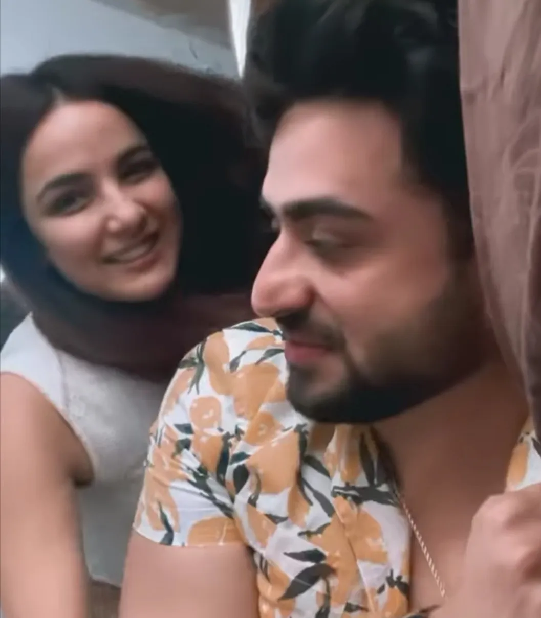 Jasmin Bhasin और Aly Goni हुए covid नेगेटिव, शेयर की मस्तीभरी फोटोज़