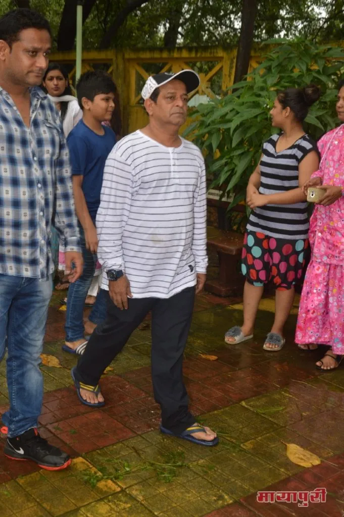 family and friends attend Taarak Mehta