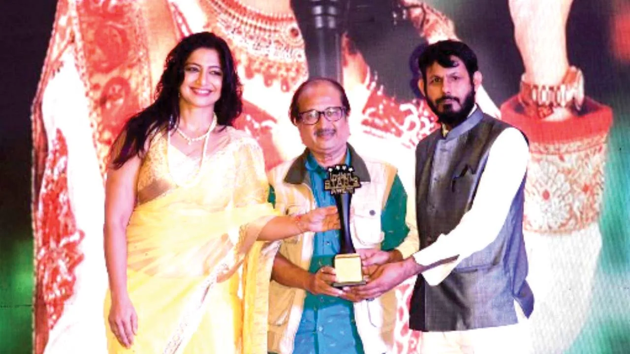 अमेरिका में भारतीय संगीत को प्राचारित करने वाली गायिका अलका भटनागर को इंडियन स्टार्स अवाॅर्ड 2021 से सम्मानित किया