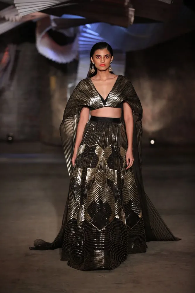 FDCI 2019 में ड‍िजाइनर अमित अग्रवाल की शो स्टॉपर बनी कियारा आडवाणी