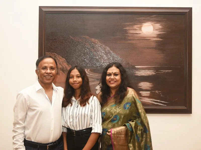 आर्टिस्ट संजुक्ता अरुण के शो के उद्धाटन में शामिल हुईं नीतू चंद्रा और प्रीति झंगियानी