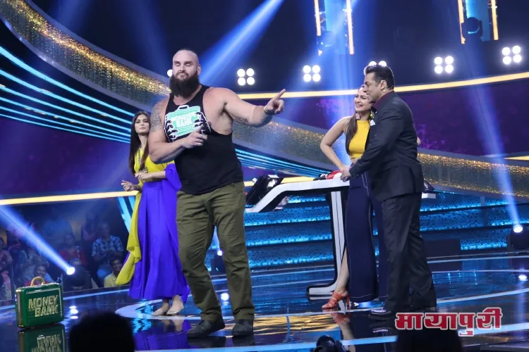 Monster aka Braun Strowman shakes a leg with Salman Khan on Duas Ka Dum