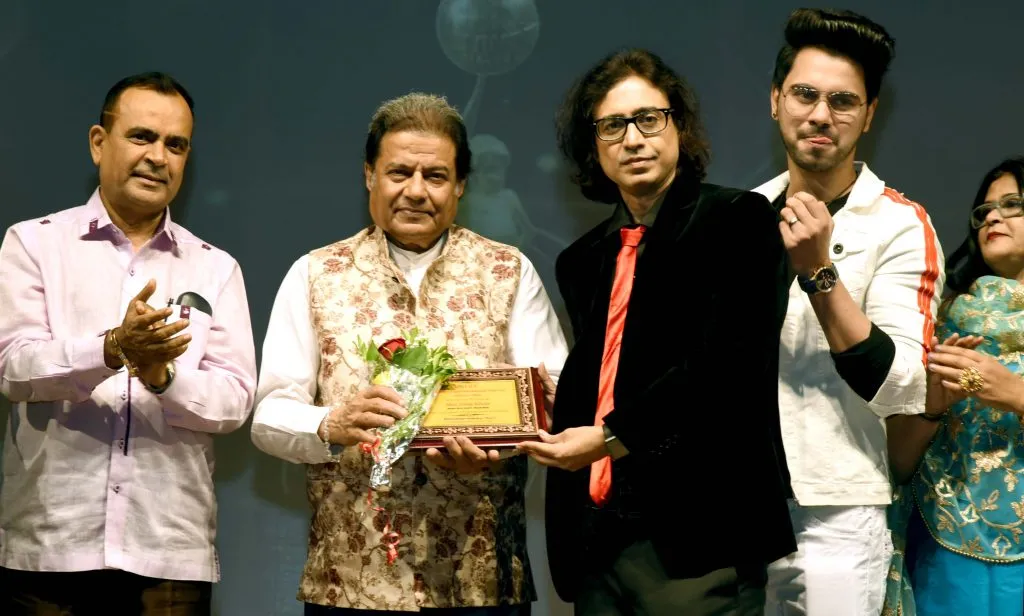 Yogesh Lakhani, Anup Jalota, Devashish Sargam, Danish Alfaaz & Rahat Jafri